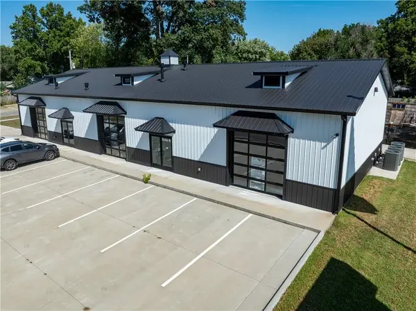 1301 E 4th ST, Pittsburg, KS 66762