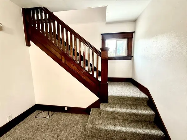 415 W 4th ST, Maryville, MO 64468