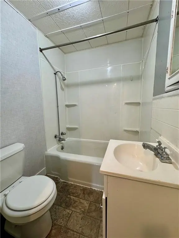512 E 4th ST, Maryville, MO 64468
