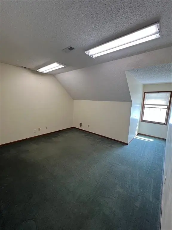 3715 Beck RD, St Joseph, MO 64506