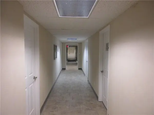 6317 NE Antioch Suite 108 RD, Gladstone, MO 64119