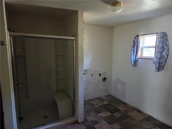 218 E 5th ST, Cherryvale, KS 67335