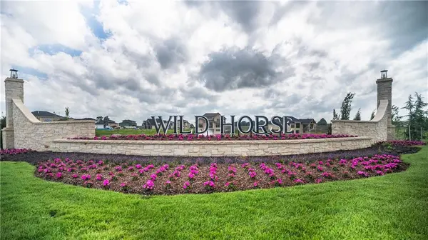 17524 Carter ST, Overland Park, KS 66221