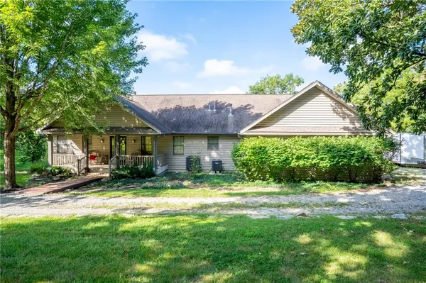 2022 Lake Viking TER, Gallatin, MO 64640