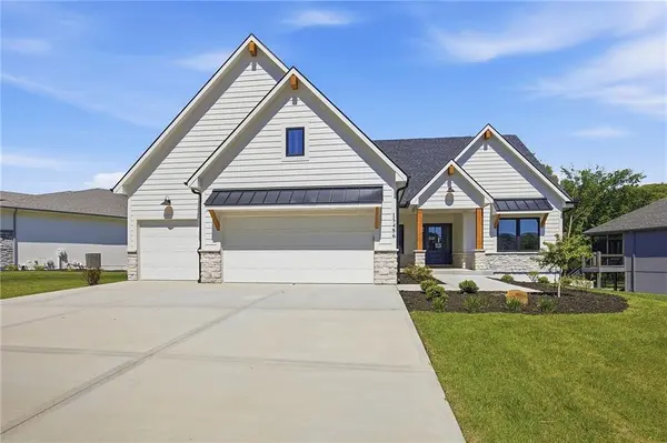 15486 W 172ND CT, Olathe, KS 66062