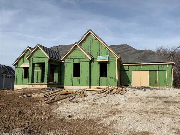 25156 W 107th PL, Olathe, KS 66061