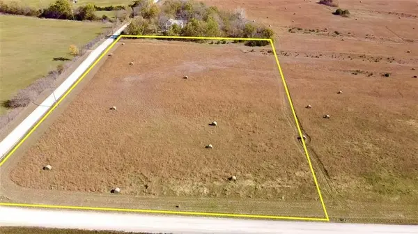Lot 1 Cantrell RD, Tonganoxie, KS 66086