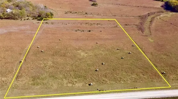 Lot 2 238th ST, Tonganoxie, KS 66086