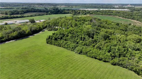 21708 E Eureka RD, Independence, MO 64057