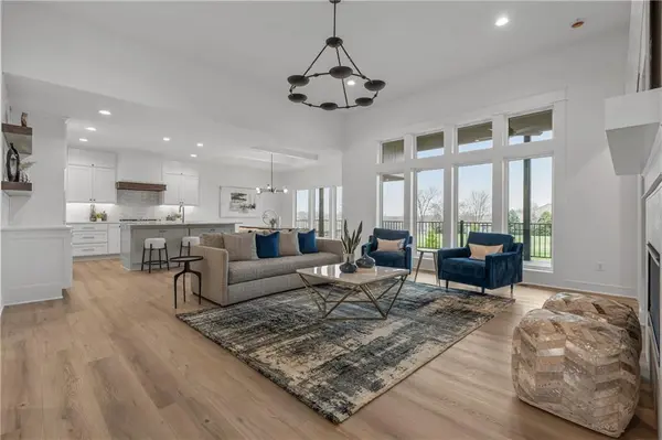 1600 NE Park Springs TER, Lee's Summit, MO 64064