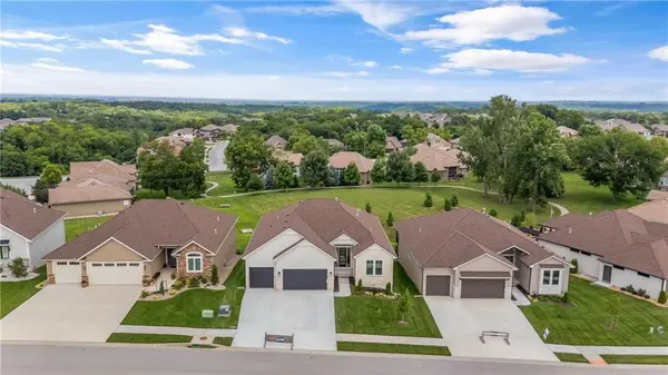 1528 NE Park Springs TER, Lee's Summit, MO 64064