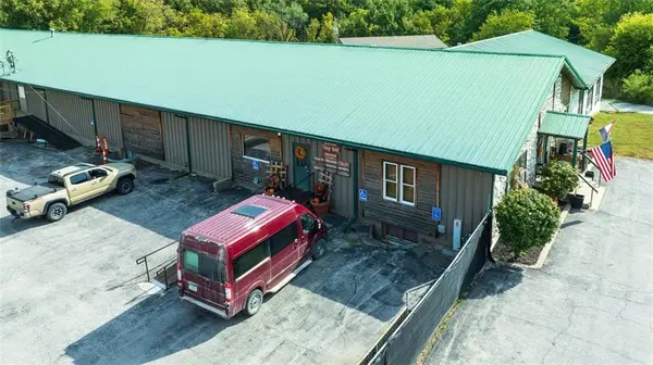 408 W Main ST, Greenwood, MO 64034
