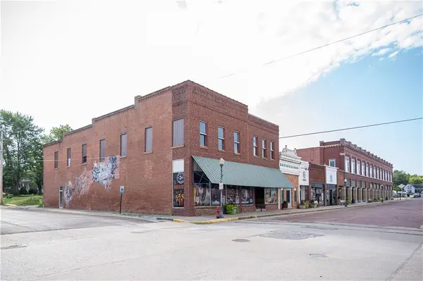 301 S Miller ST, Sweet Springs, MO 65351