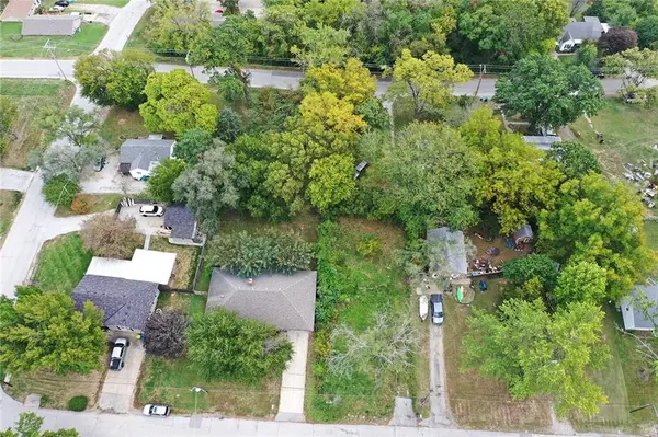 405 S Vassar AVE, Independence, MO 64054
