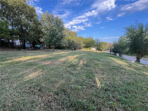 3816-3832 E 9th TER, Kansas City, MO 64127