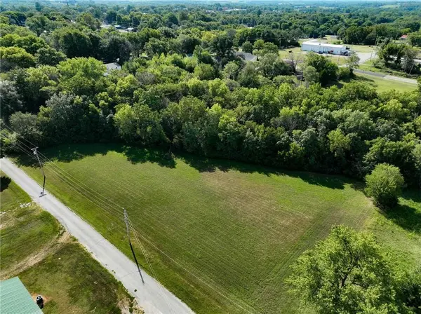 702 W 16th ST, Horton, KS 66439