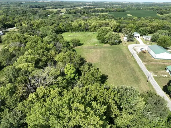 702 W 16th ST, Horton, KS 66439