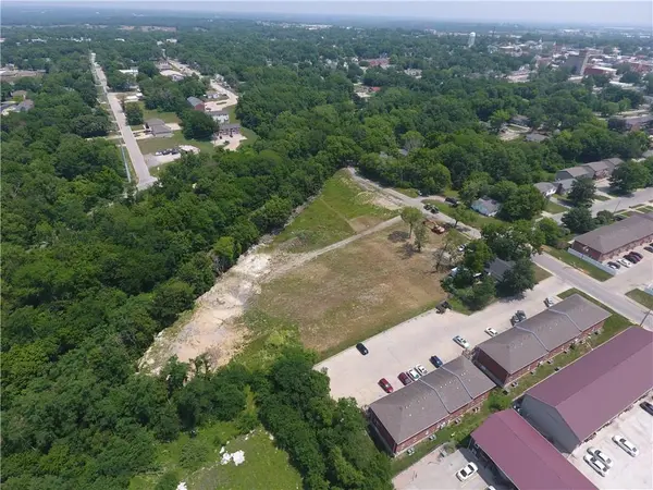 318 S Main ST, Warrensburg, MO 64093