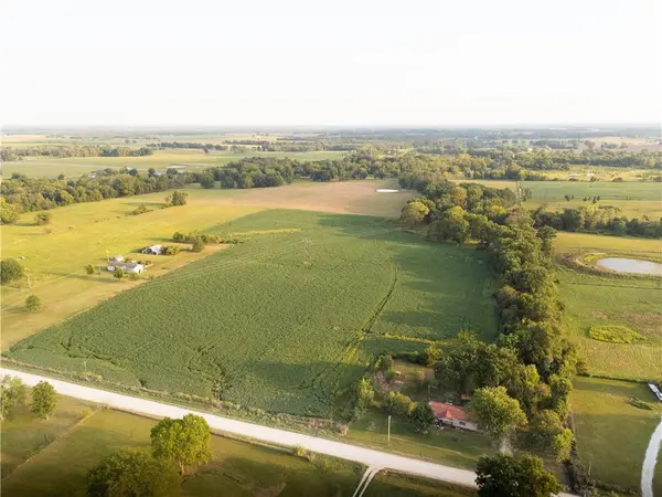E 291st ST, Harrisonville, MO 64701