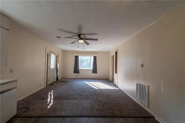 224 N 3rd ST, Neodesha, KS 66757