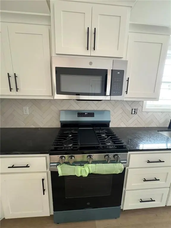 1600 Cottonwood Creek AVE #6, Kearney, MO 64060