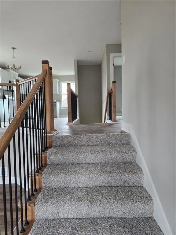513 W Smith ST, Spring Hill, KS 66083