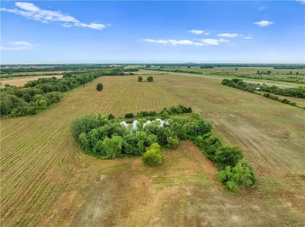 Nw 90th RD, Sheldon, MO 64784