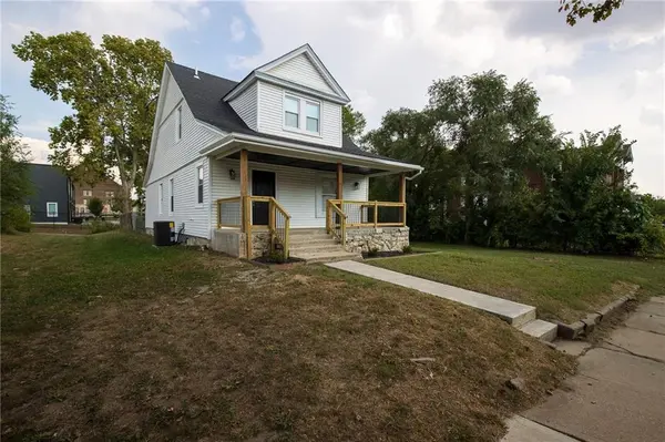 2707 PARK AVE, Kansas City, MO 64109