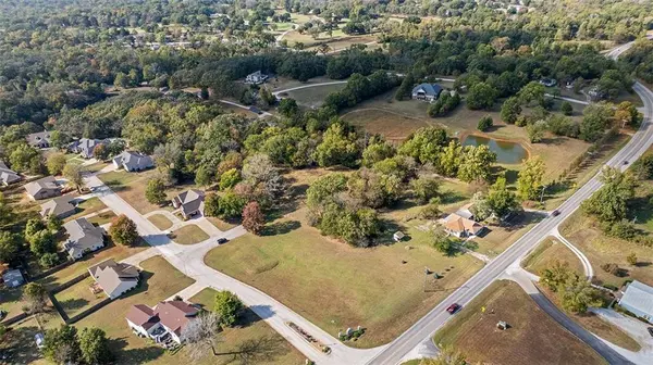 Lot 4 Deer Run DR, Nevada, MO 64772