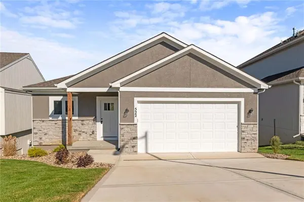 522 NW 110th ST, Kansas City, MO 64155