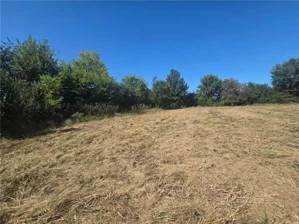 327th & Old KC RD, Paola, KS 66071