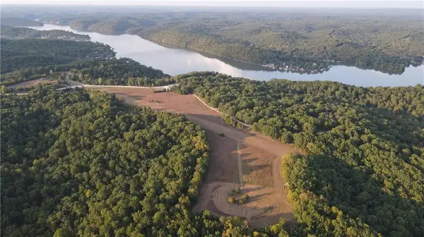 Brown Bend RD, Edwards, MO 65326