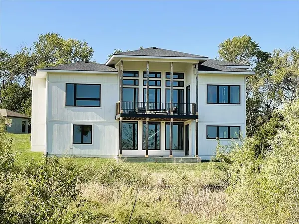 22659 W 87th ST, Lenexa, KS 66227