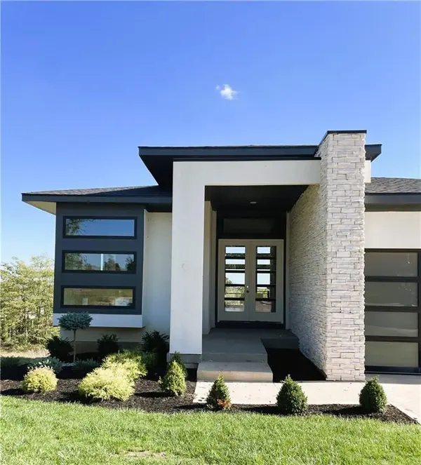 22659 W 87th ST, Lenexa, KS 66227
