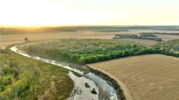 B HWY, Ridgeway, MO 64481