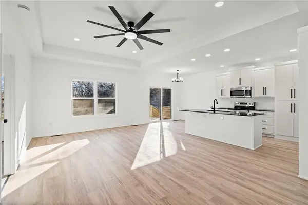 1219 Paton ST, Excelsior Springs, MO 64024