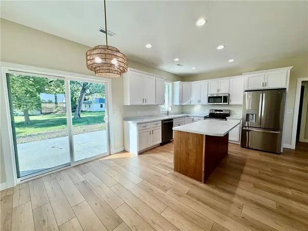 1320 W 19th ST, Maryville, MO 64468