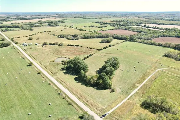 F HWY, Cowgill, MO 64637