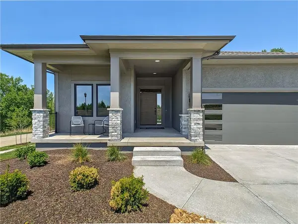 2452 W 179th ST, Overland Park, KS 66085