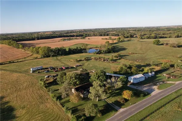 12518 Mt Olivet RD, Smithville, MO 64089