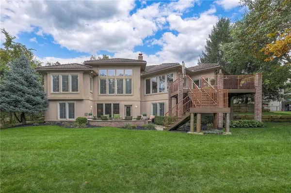416 NE BITTER CREEK RD, Lee's Summit, MO 64086
