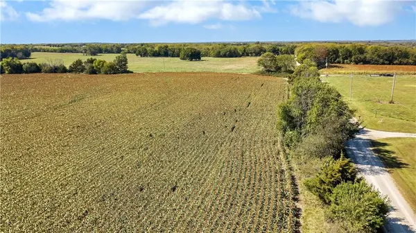 38701 W Evening Star RD, Lane, KS 66042