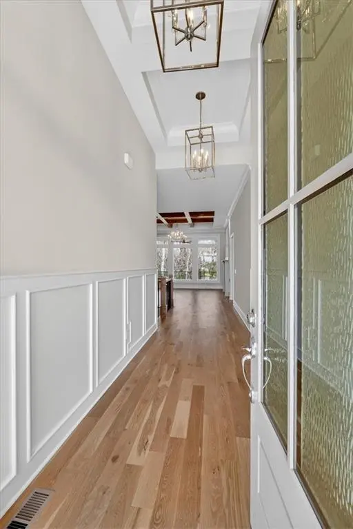 22428 W 90th TER, Lenexa, KS 66227