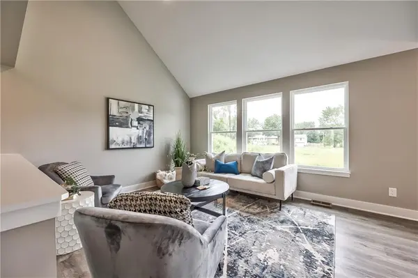 508 W Lawrence ST, Spring Hill, KS 66083