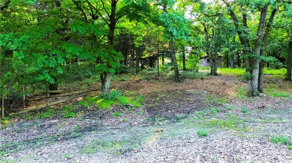 133 & 134 Greentree RDG, Mound City, KS 66056