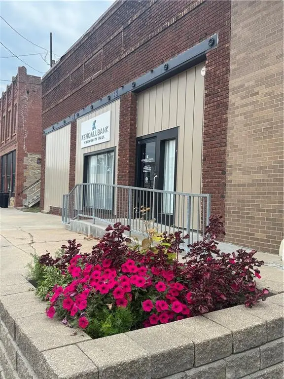 408 Broadway ST, Valley Falls, KS 66088