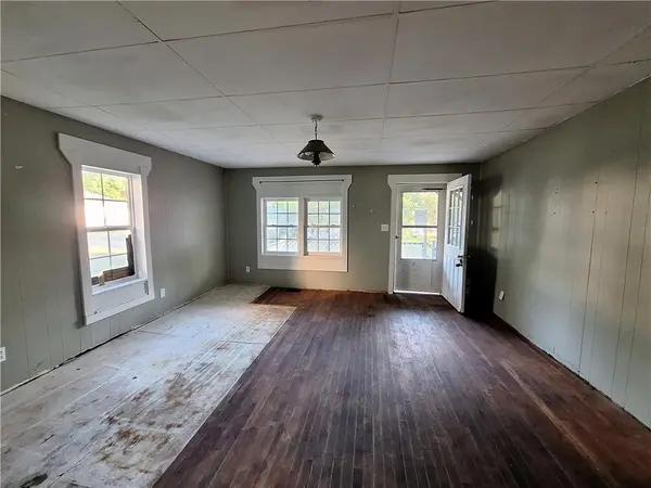 612 W 5th ST, Carrollton, MO 64633