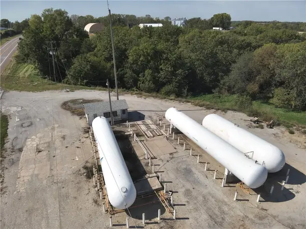 17287 Us-136 HWY, Rock Port, MO 64482