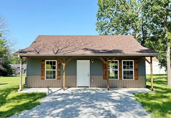904 S Kirkpatrick ST, El Dorado Springs, MO 64744