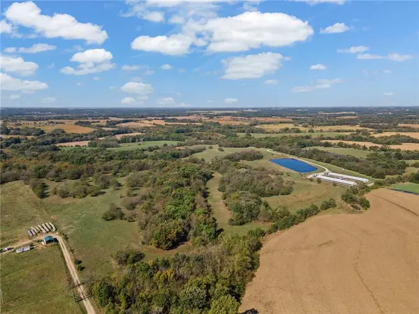 Cherokee LN, Blackwater, MO 65322